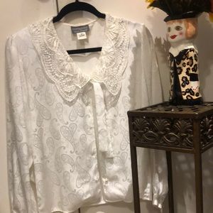 Vintage Sonya Ratay trim lace Wear with your favorite vintage skirt